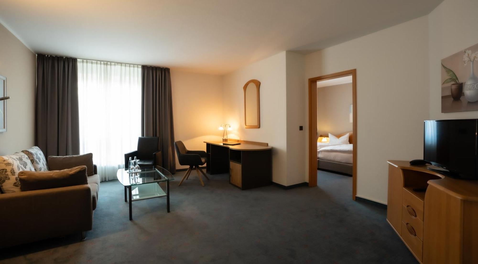 Hotel Pfalzer Hof 3*